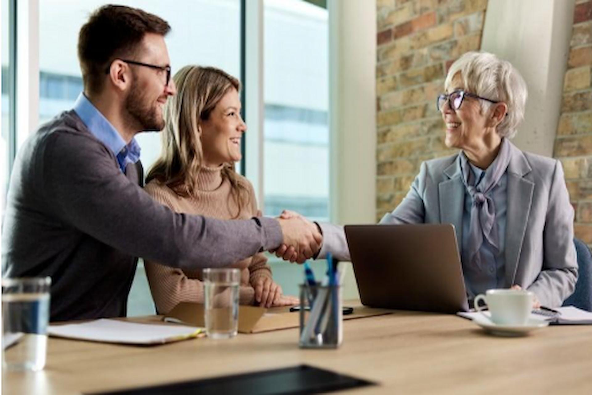 business insurance adviser